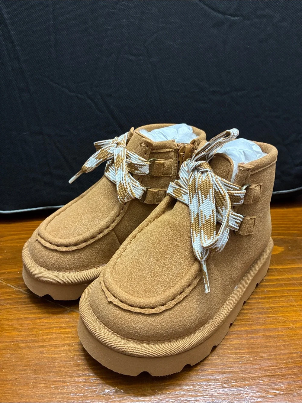 Kids Pat Pat Tan Suede Lace-Up Ankle Shoes